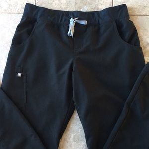 Style T21004. Figs Cargo Medium